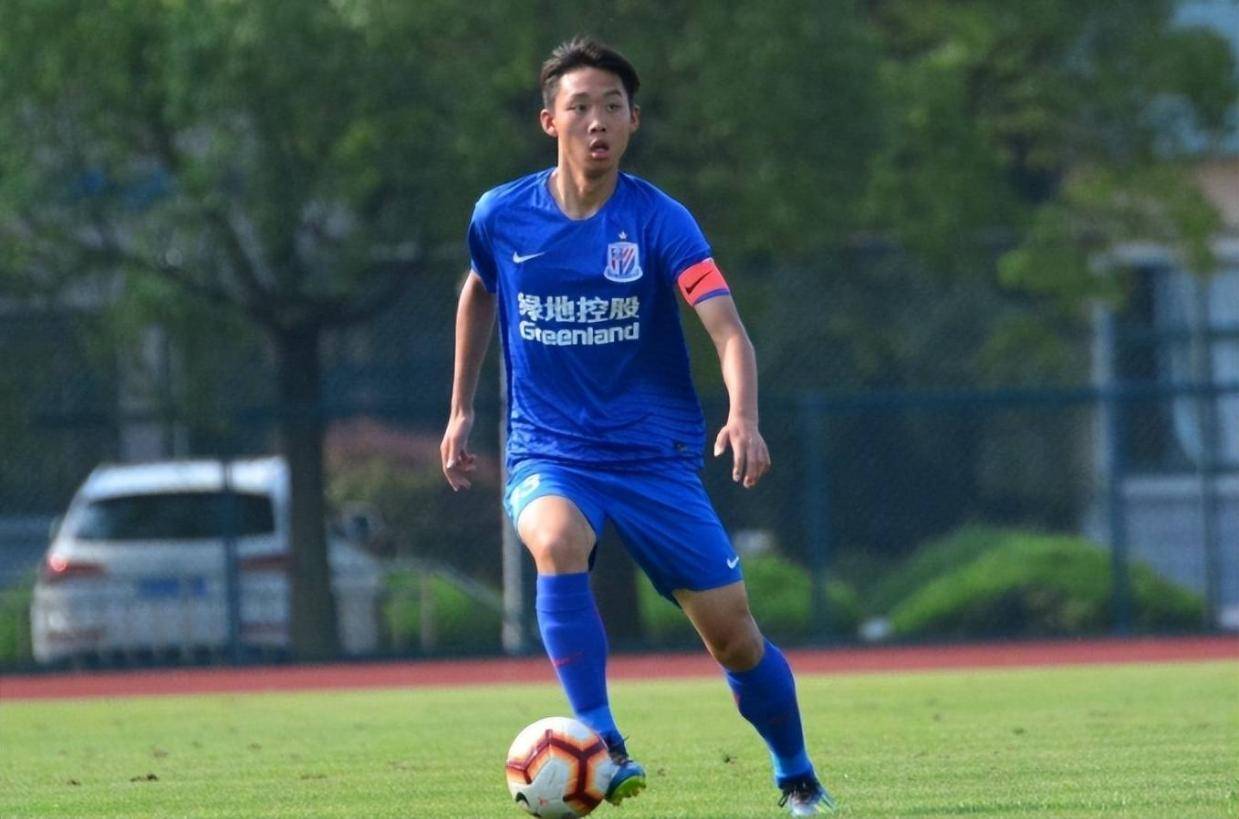 喜讯！蒋圣龙6月份夏窗将以700万转会费加盟德甲汉堡队，却被辟谣